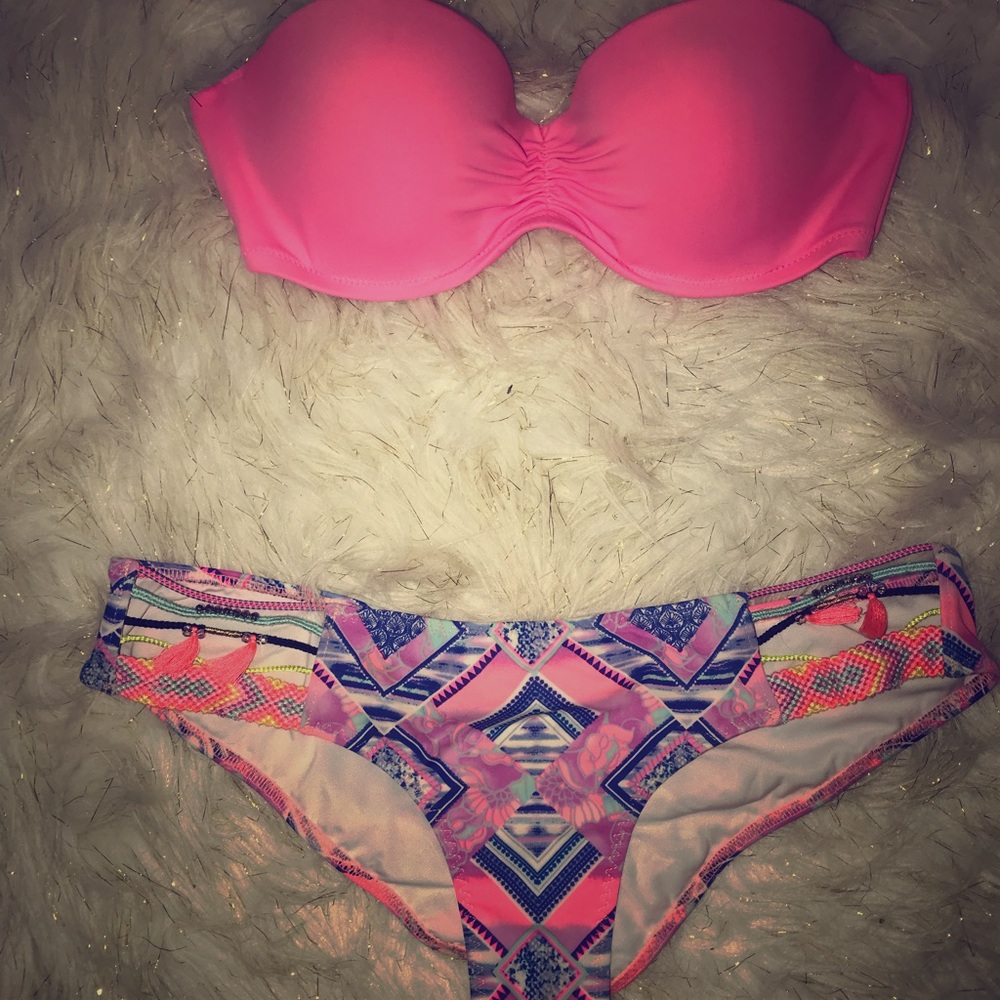 Victoria’s secret swim suit